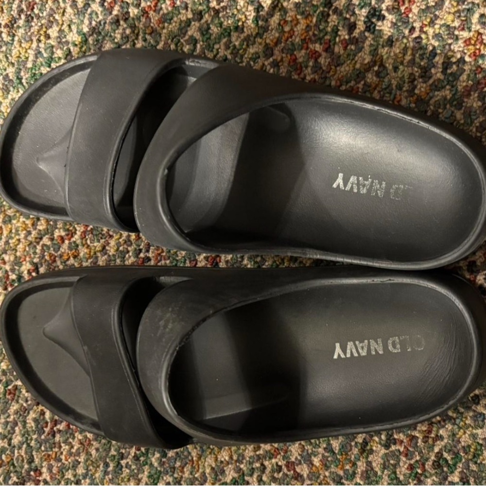 Old Navy Charcoal Slide Sandals